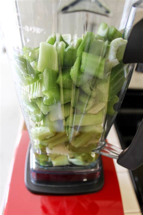 I Make This Celery Juice Recipe Every Day To Banish Bloating—No Juicer ...