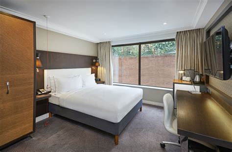 DoubleTree by Hilton Hotel London – Hyde Park - YoNinja - Restaurants ...