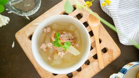 10 Best Asian Soup Cookbooks & Recipe Books - Cuisinen.com