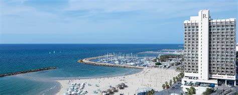 Renaissance Tel Aviv hotel-A luxury hotel on the Mediterranean beach in ...