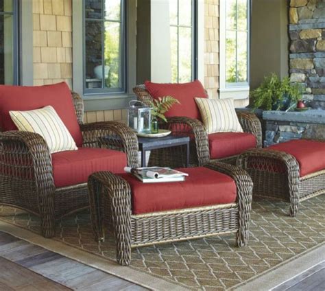 10+ Small Porch Furniture Ideas - DECOOMO