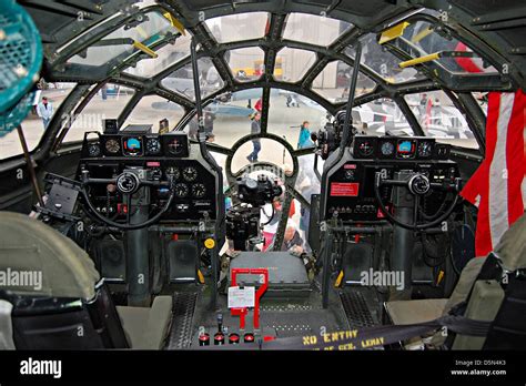 美しい B 29 Superfortress Interior - あんせなこめ壁