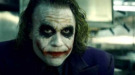 The Joker's Lip-Licking Tick In The Dark Knight Started As A Practicality