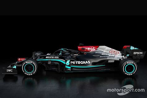 Mercedes makes F1 engine changes after pre-season "issues"