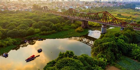 Discover The Red River Vietnam - a gentle river flows through Hanoi