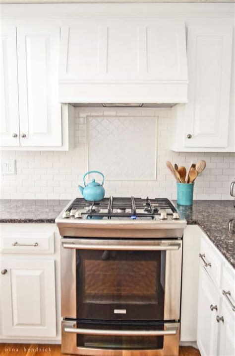 Arabesque Tile Backsplash Accent Tutorial | Nina Hendrick Design Co.