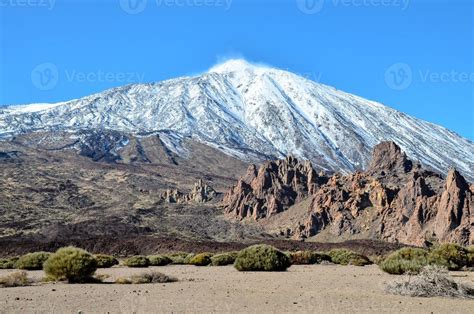 Snowy mountain landscape 15751485 Stock Photo at Vecteezy