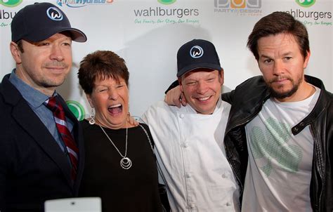 The Wahlberg family tree: siblings, parents, who is the richest? - Tuko ...