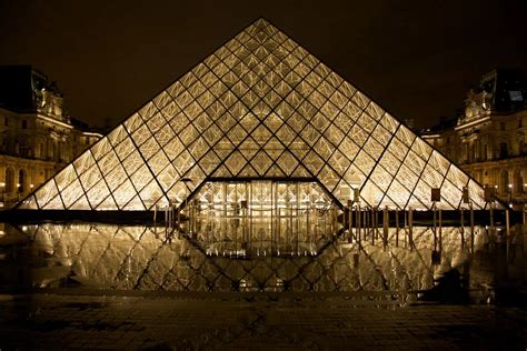 Louvre Pyramid: The Gigantic Glass Structure in France - The Constructor