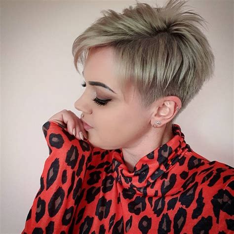 7+ Breathtaking Straight Pixie Cut