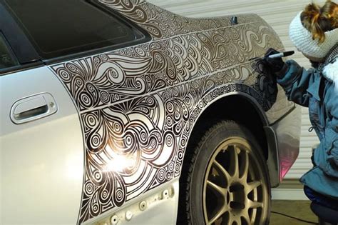 Artist Creates Amazing Car Custom Paint Job With Pen