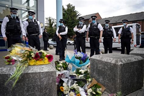 Croydon shooting: Police 'painstakingly' searching four crime scenes in ...