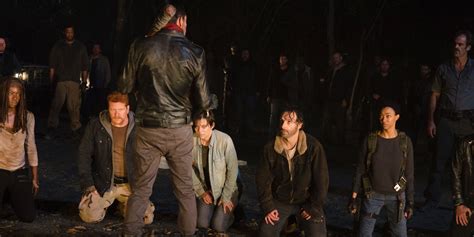 The Walking Dead Season 6: Fans Petition For 'Gutwrenching' Death Reveal