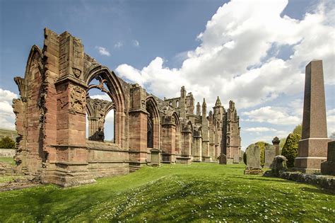 Melrose Abbey Scotland - 10 Photograph by Paul Cannon | Fine Art America