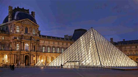 Louvre pyramid architect - powenuv