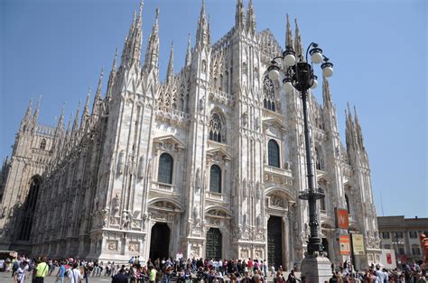 Milan Cathedral History, Facts, Picture & Location