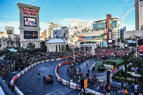 F1 Could Help Boost Las Vegas to Be the Car Capital of America - Bloomberg