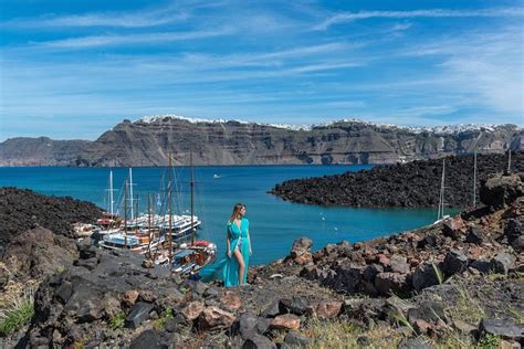 Volcano & Hot Springs Tour: Triphobo