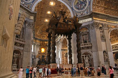 Visiting St. Peter’s Basilica, Italian Renaissance church in Vatican ...