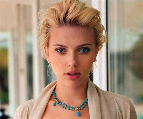 Famous Sagittarius Celebrities | Scarlet johansson, Scarlett johansson ...