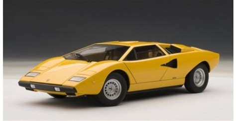 AUTOart 74646 Lamborghini Countach LP400 Yellow 1:18