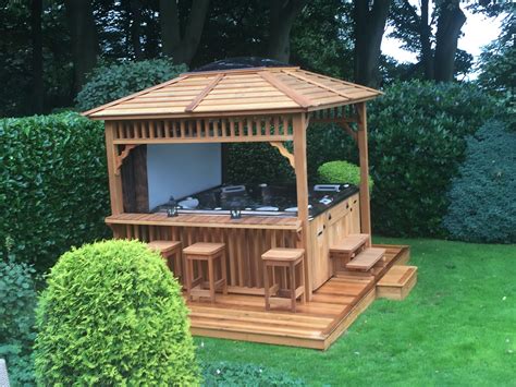 hot tub pergola with bar - griselcarrasco