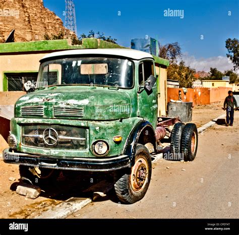 Old Mercedes Truck Stock Photos & Old Mercedes Truck Stock Images - Alamy