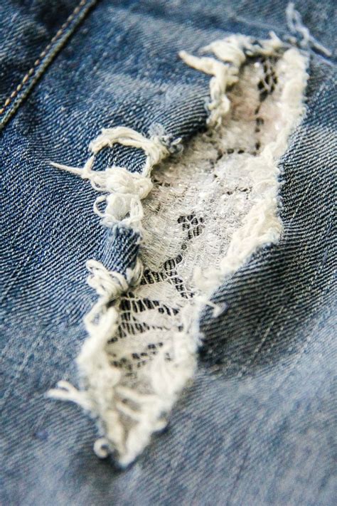 How to Patch Women's Jeans with Lace | Diy clothes refashion, How to ...