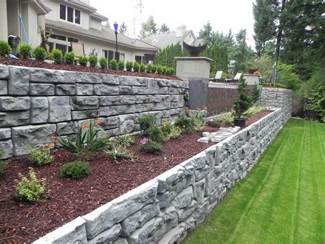 Build a Dry-Stack Stone Retaining Wall the Right Way - Dengarden