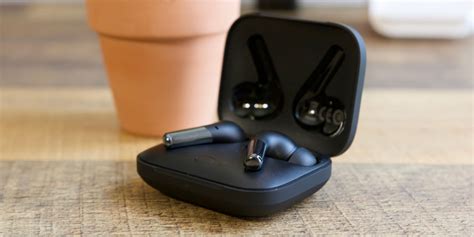 OnePlus Buds Pro Review: The New $150 Wireless Earbud Champ