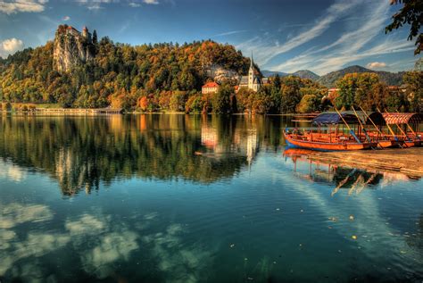 Lake Bled: boats and castle, Slovenia