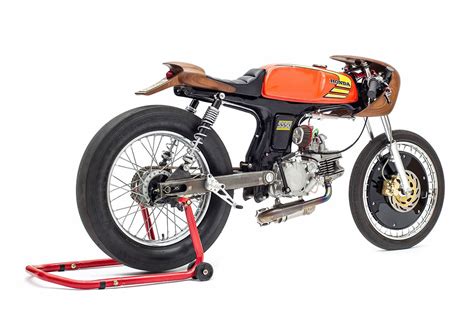 Woodface: This little Honda custom moped is ready to race | Custom ...