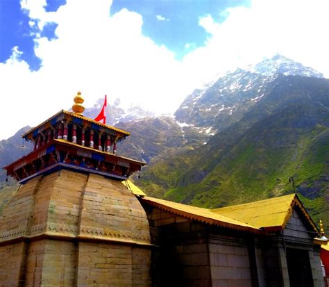 Badrinath Temple - History, Interesting Facts, Deities, Travel, Hotels,