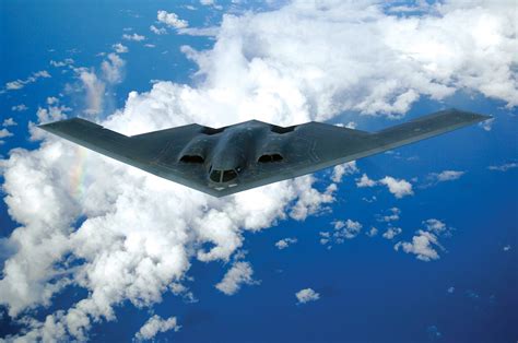 An Air Force Pilot Explains Why the B-2 Bomber Is So Deadly | The ...