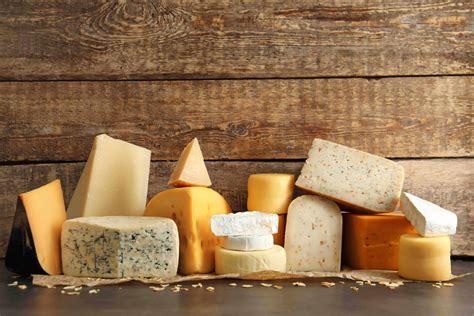 25 Types of Cheese To Pair With Wine and Crackers - Facts.net