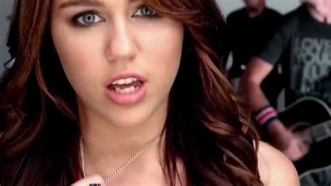 Miley Cyrus - 7 Things (New Version 2012) [Official Video] - YouTube