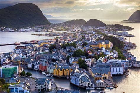 Ålesund | Fjord City, Art Nouveau, Coastal Town | Britannica