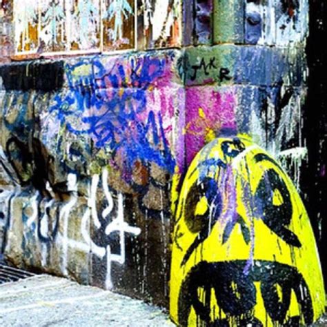 "Yellow Spook" New York Graffiti - I'm traveling the world shooting ...