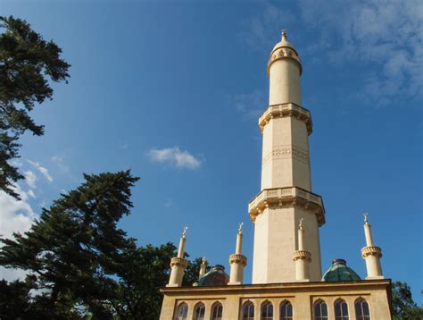 Mosque Minaret | Copyright-free photo (by M. Vorel) | LibreShot