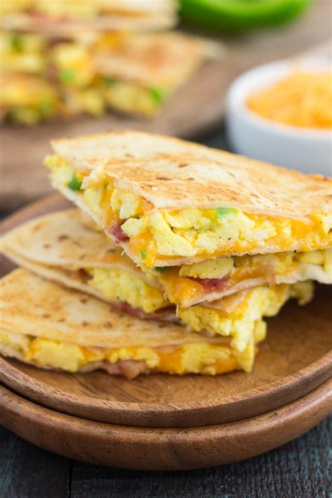 BEST EVER Breakfast Quesadilla Recipe - Pumpkin 'N Spice