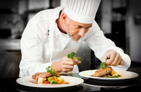 Cheffe / Chef de cuisine : métier, salaire, formation | Hellowork