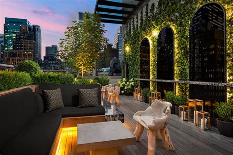 Castell Rooftop Lounge | Bars in Midtown West, New York