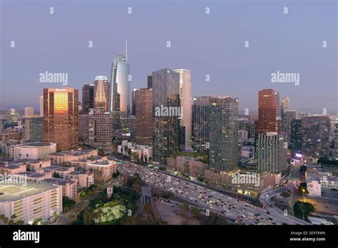 Los angeles skyline hi-res stock photography and images - Alamy