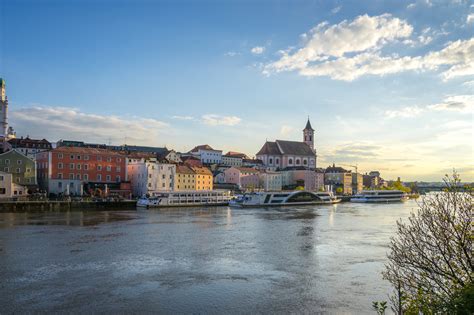 Christmas Markets & Danube River Cruise | Dick Jensen & Alan McKay Tours