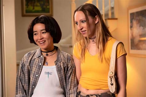 Here’s Why You Need To Watch ‘PEN15’ On Hulu | Thought Catalog