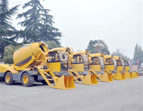 China Most Professional Self Loading Portable Concrete Mixer 5cbm ...