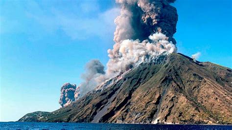 Volcano off the coast of Italy erupts, killing 1 and injuring 2 - ABC7 ...