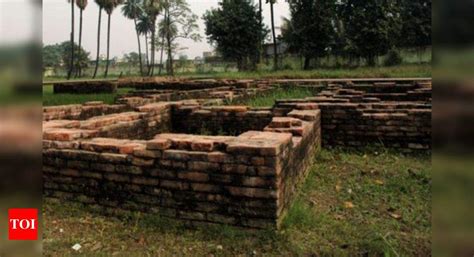 Ruins of ancient city of Patliputra at Kumhrar losing sheen | Patna ...