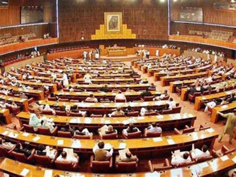 Pakistan’s National Assembly notifies law clipping Chief Justice’s suo ...