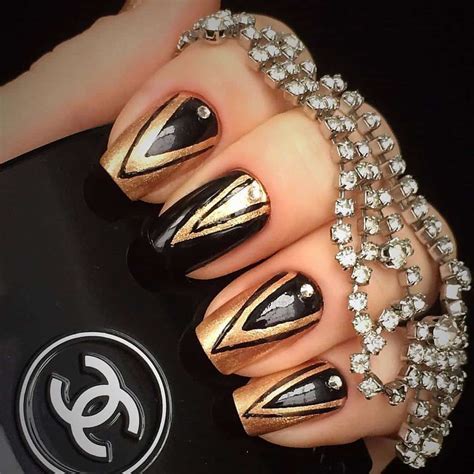 Black & Gold Nail Designs: 51 Fabulous Ways To Rock'em